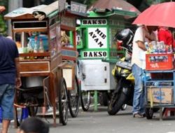 Kasatpel Pertamanan Cengkareng Sebut Pedagang di Wilayah Kelurahan Marak Gunakan Jalur Hijau