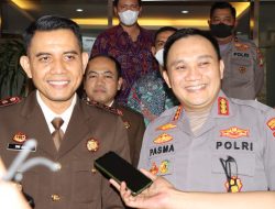 Kapolres Jakbar Beri Kejutan di HUT Bakti Adhyaksa ke-62