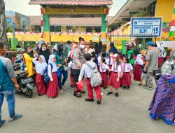 Polisi Sahabat Anak, Bhabinkamtibmas Slipi Polsek Palmerah Beri Edukasi ke  Anak-anak