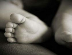Bayi Laki-Laki Dibuang di Teras Rumah Warga Blotongan Salatiga, Begini Kondisinya