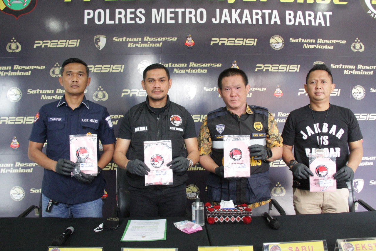 Pria Asal Malaysia Kedapatan Selundupi Narkoba Saat Lewat Scan X-Ray 1 IMG 20220930 WA0037