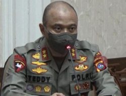 Kapolda Jatim Irjen Teddy Minahasa Ditangkap Propam Terkait Dugaan Kasus Narkoba
