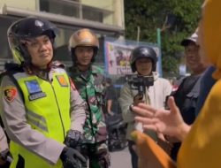 Pimpin Patroli Malam, Kapolres Jakarta Barat Berikan Nomor Pribadi Ke Warga Taman Sari