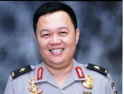 Jenderal Polisi Bintang Satu Ini Senang Naik Angkutan Umum