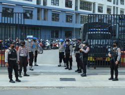 Usai Bom Bunuh Diri di Bandung, Jajaran Polres Jakbar Ketatkan Penjagaan di Markas