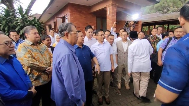 SBY Bincang 4 Mata Dengan Prabowo, Gabung Ke KIM ?