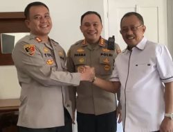 Dihadapan Kapolrestabes Surabaya Wakil Wali Kota dan Kabagops Polrestabes Bersalaman Usai Adu Mulut