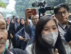 Para Artis Pembuat Film Dewasa di Jaksel Jalani Pemeriksaan Tes Urine di Polda Metro Jaya