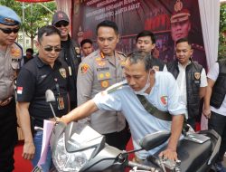 Gerak Cepat Polres Metro Jakbar Serahkan Motor Hasil Curian Ke Pemiliknya