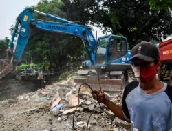 Tokoh Masyarakat Apresiasi Petugas Bongkar Bangunan Tempat Prostitusi di Jakarta Barat