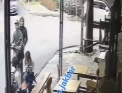 Pelajar SMP Bernasib Malang, Saat Asik Nongkrong Main HP di tempat Pinggir Jalan Tomang Kena Jambret