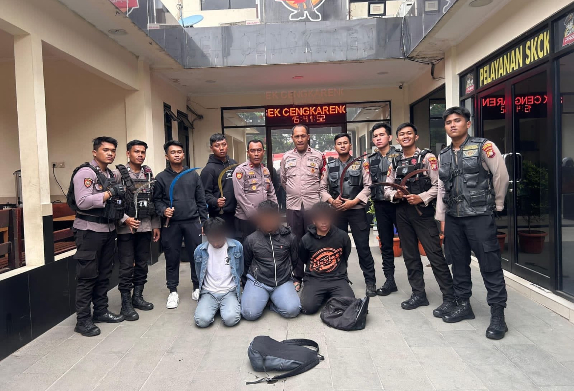 Polres Jakbar Berhasil Cegah Aksi Tawuran Pelajar, Amankan 4 Buah Sajam Jenis Celurit 1 IMG 5511