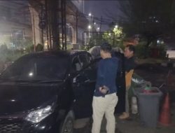 Jasad Sopir Taksi Online Ditemukan Membusuk di Dalam Mobil di Kawasan Mampang Prapatan Jaksel