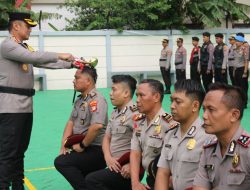 Awal Tahun Baru 2024, Sebanyak 108 Personel Polres Jakarta Barat Dapat Kenaikan Pangkat