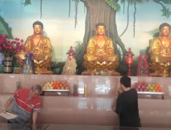Persiapan Vihara Amurva Bhumi Hok Tek Tjeng Sin Jelang Tahun Baru Imlek