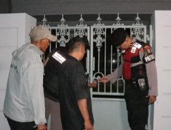 Tingkatakan Keamanan, Polres Jakarta Barat Patroli Rumah Kosong yang Ditinggal Mudik
