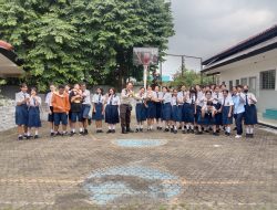 Polisi Goes To School: Bripka Endi Toro Sosialisasikan Bahaya Bullying di SMP LEMUEL