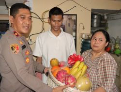 Casis Bintara Korban Begal di Kebon Jeruk Dijenguk Polisi
