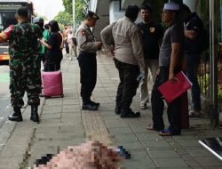 Warga Kaget Seorang Pria Tetiba Tergeletak Meninggal di Trotoar Kawasan Palmerah