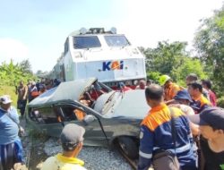 Kecelakaan Kereta Api di Kawasan Pasuruan, 3 Orang Meninggal