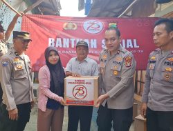 Sambut Hari Bhayangkara ke-78, Polsek Kembangan Bagikan 100 Paket Sembako Ke Warga