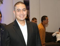 Pernyataan Menggelitik Wibi Andrino: Kesang Cocok Mimpin Jakarta Karena Sering Sholat Jumat