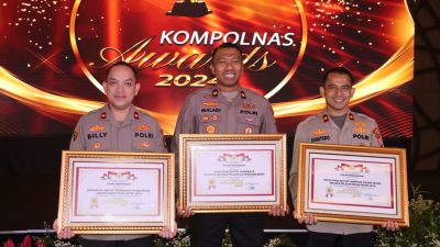 Polsek Kembangan Menerima Penghargaan dari Kompolnas Awards 2024