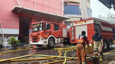 Petugas Belum Terima Jenazah Dilokasi Kebakaran Glodok Plaza, Beberapa Korban Masih Dinyatakan Hilang