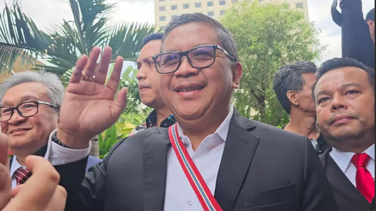 Hasto diperiksa penyidik 2626433831
