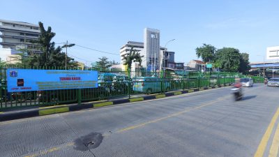 Cegah Tawuran, Pagar Pembatas Sepanjang 330 Meter Dibangun di Jalan Basuki Rahmat