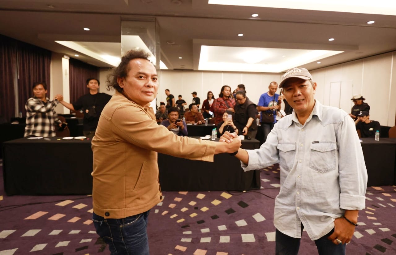 Perkumpulan Jurnalis Infotaiment Indonesia Mengangkat Taufik Sebagai Ketua Umum 1 87d188df c123 4352 ac74 6c1d0bf8fd6c