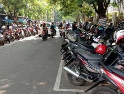 Tak Becus Tangani Parkir Liar, Komisi C DPRD Sarankan Pemprov DKI UPT Parkir Dibubarkan