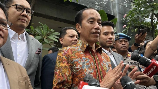 Jokowi Lapor ke Polda Metro Jaya soal ijazah