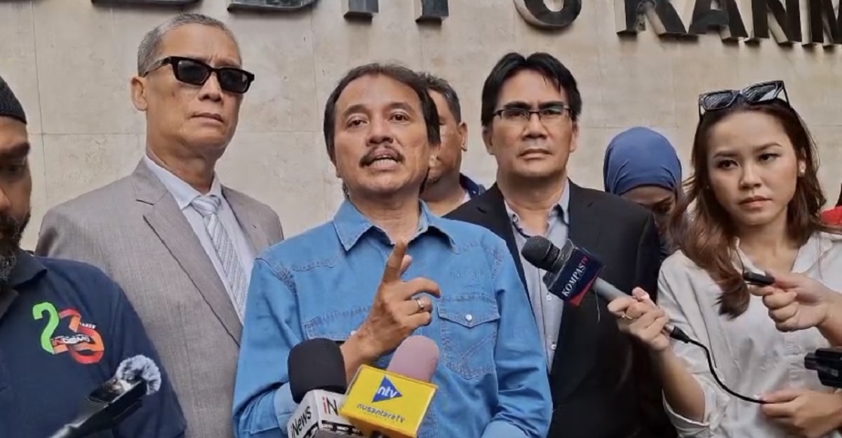 roy suryo diperiksa polda metro jaya terkait fitnah ijazah palsu jokowi COqL large