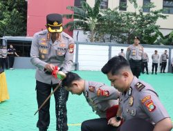 Sambut Hari Bhayangkara ke-79, 56 Personil Polres Metro Jakarta Barat Naik Pangkat
