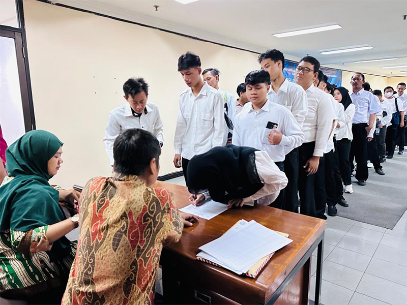 1100 lowongan pasukan oranye dki dibuka gubernur pramono minta lurah proaktif layani pendaftaran