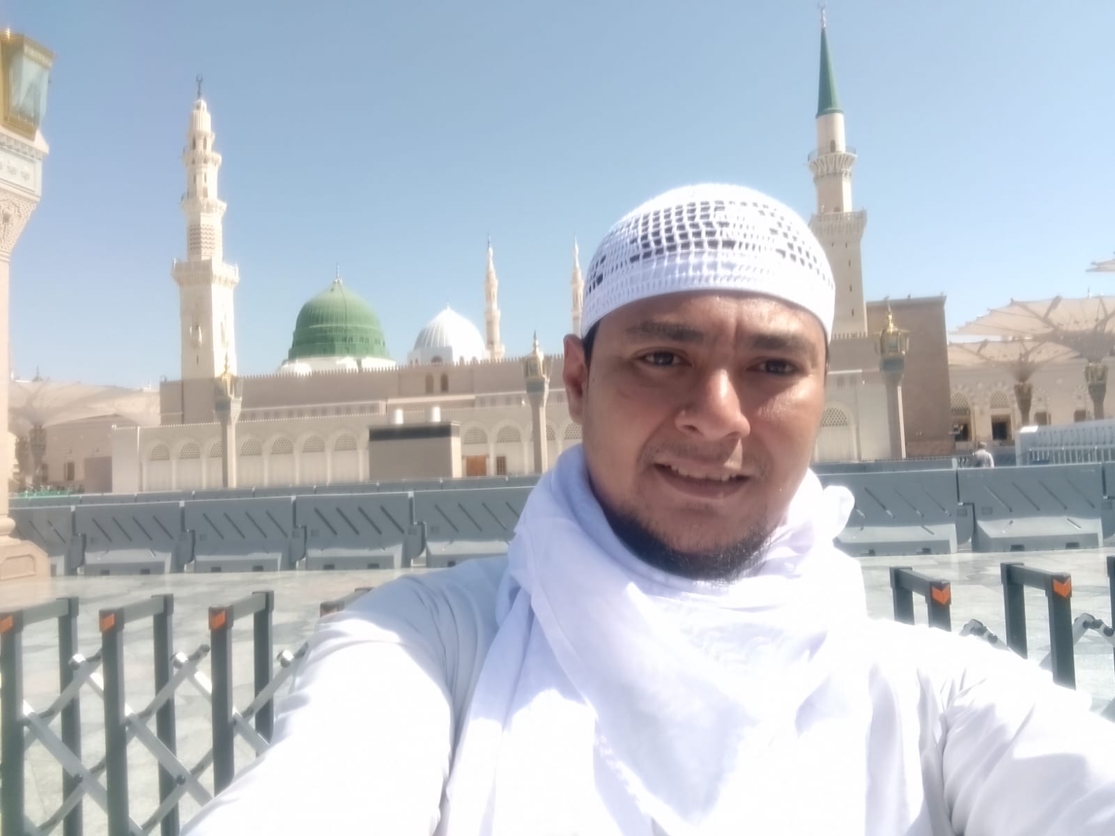 Kisah Perjalanan Spiritual Selebgram Mike Syehan Saat Perjalanan dari Indonesia Menuju Mekkah 1 IMG 20250721 WA0001