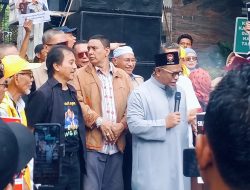 ARM Gelar Unjuk Rasa di Kantor Kejagung, Roy Suryo Pertanyakan Nyali Kejagung Tangkap Silfester