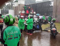 Meski Diguyur Hujan Aksi Ojol, Perwakilan Garda Diterima Wakil Ketua DPR RI