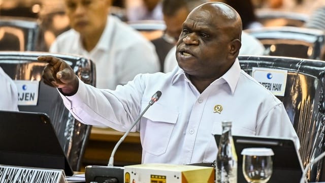 antarafoto raker menteri ham dengan komisi xiii dpr 1738742687 ratio 16x9 1