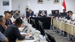 Komisi D Mendorong DLH DKI Jakarta Optimalkan Perawatan Kendaraan Pengangkut Sampah 7 IMG 20251027 WA0012