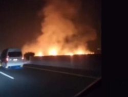 Berita Hoaks Meteor Jatuh di Cirebon Terbantahkan, Ini Penjelasan Resmi dari Jasa Marga dan TNI