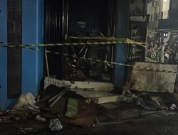“Bensin Tidak Mudah Terbakar?”: Tantangan Konyol Pemuda Joglo Berakhir Tragis dalam Kobaran Api