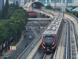 Tarif Rp 5000 untuk Masyarakat Jakarta, LRT Prioritaskan Pelayanan Unggul dan Inklusif
