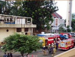 Genset Kantor Wali Kota Jakarta Selatan Terbakar, 28 Petugas Diterjunkan
