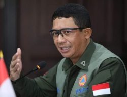 Letjen TNI Suharyanto (BNPB) Minta Maaf Kepada Bupati Tapanuli Selatan di Hari Ke-6 Bencana Banjir