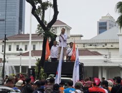 Tolak Keputusan Gubernur DKI, KSPI Geruduk Kantor Balai Kota