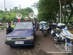 Ratusan Massa dari Sopir dan Pemilik KWK Geruduk Kantor Balai Kota dan DPRD DKI, Ini Tuntutannya
