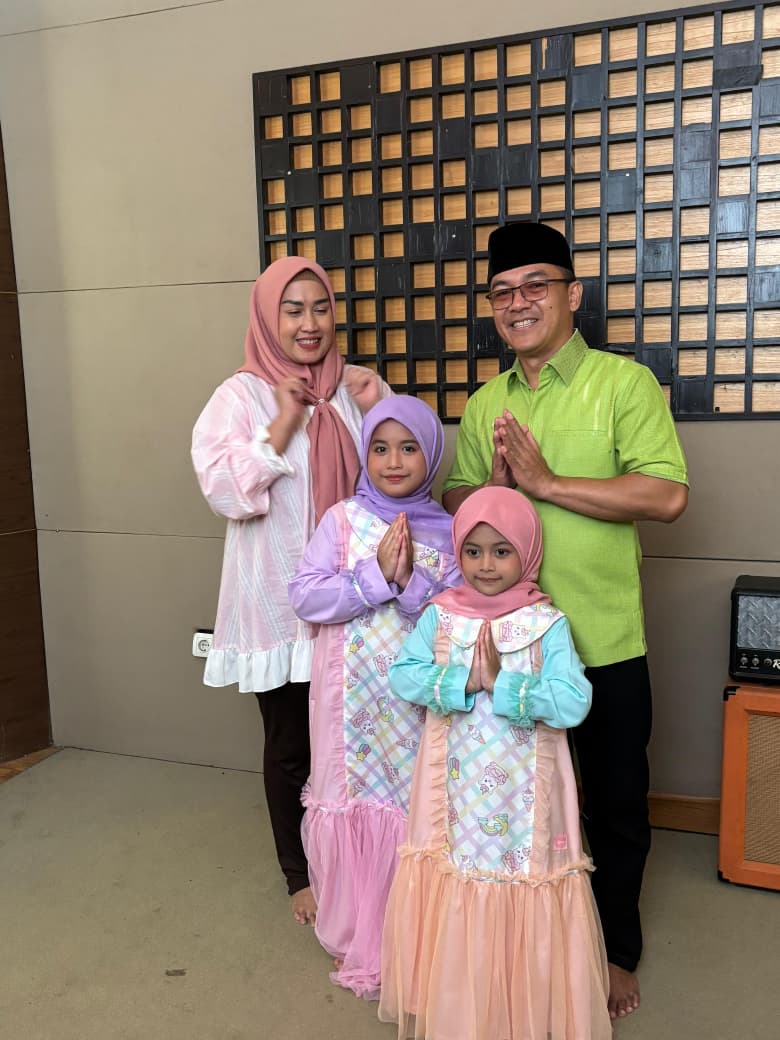 Dunia Hiburan Cilik Bersemi Kembali! Duo Kakak Beradik Ratu & Putri Siap Sejukkan Hati Lewat Single Sholawat Perdana 1 IMG 20260122 WA0035
