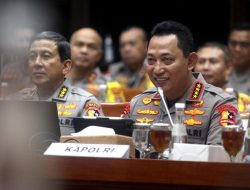 Kapolri Jenderal Listyo Sigit Prabowo Menolak Wacana Polri di Bawah Kementerian